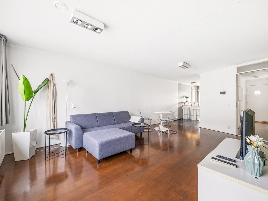 Ammunitiehaven 107, 'S-Gravenhage