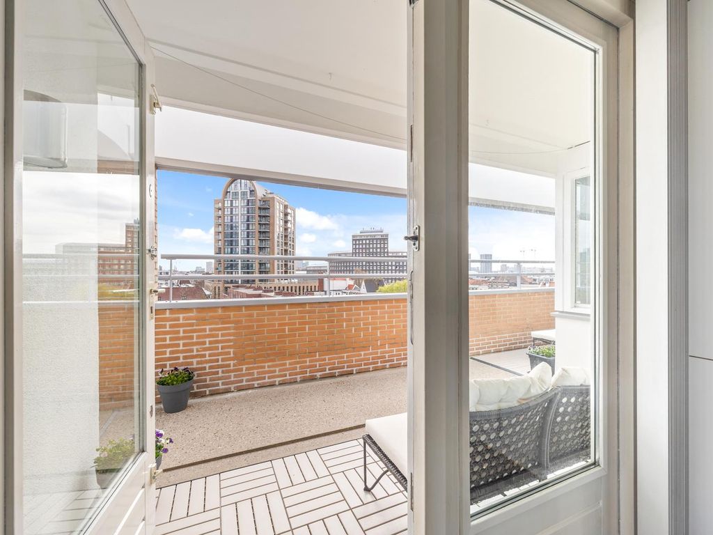 Ammunitiehaven 107, 'S-Gravenhage