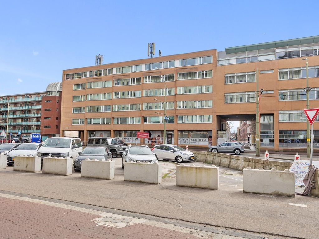 Ammunitiehaven 107, 'S-Gravenhage