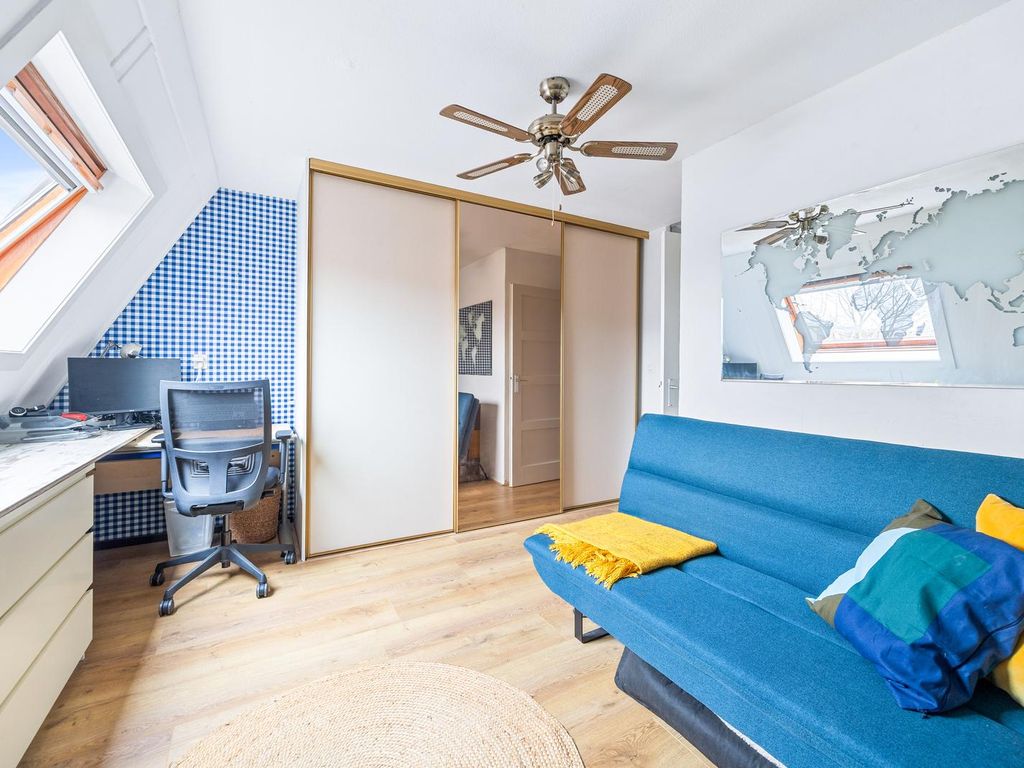 van Ostade 13, Monster