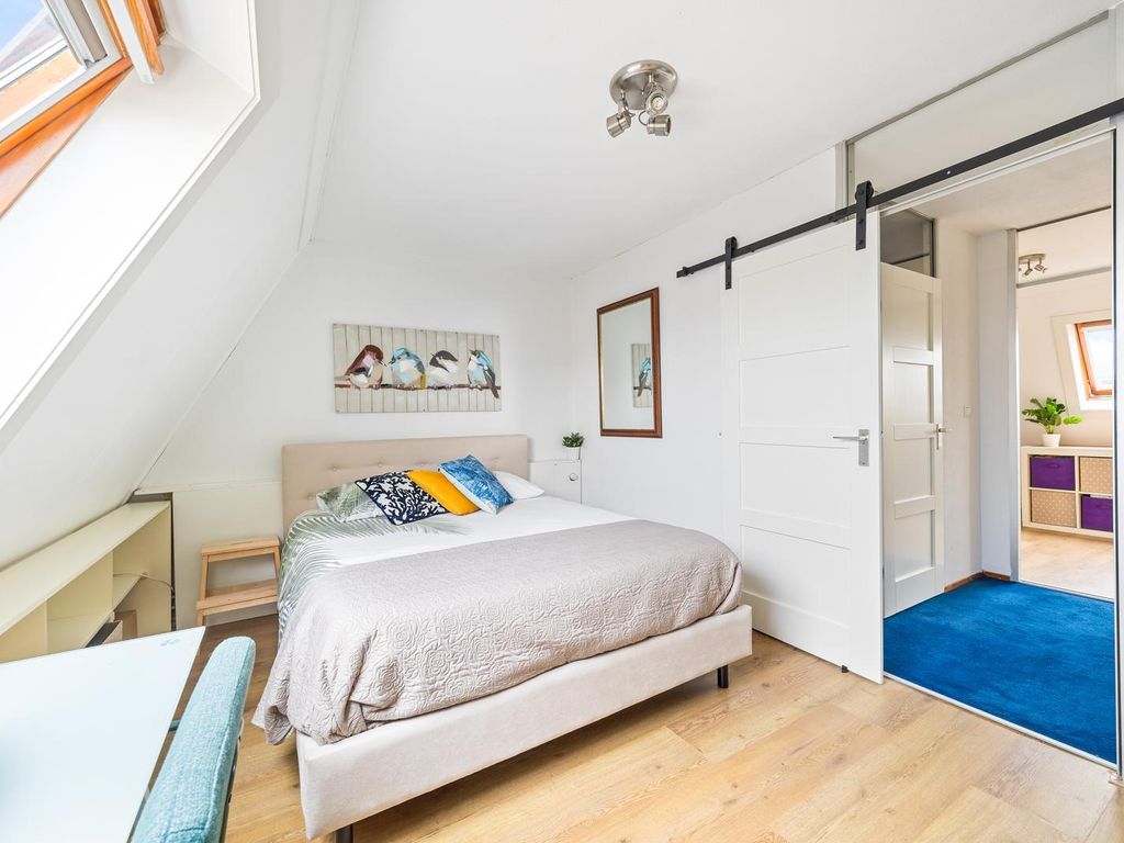 van Ostade 13, Monster