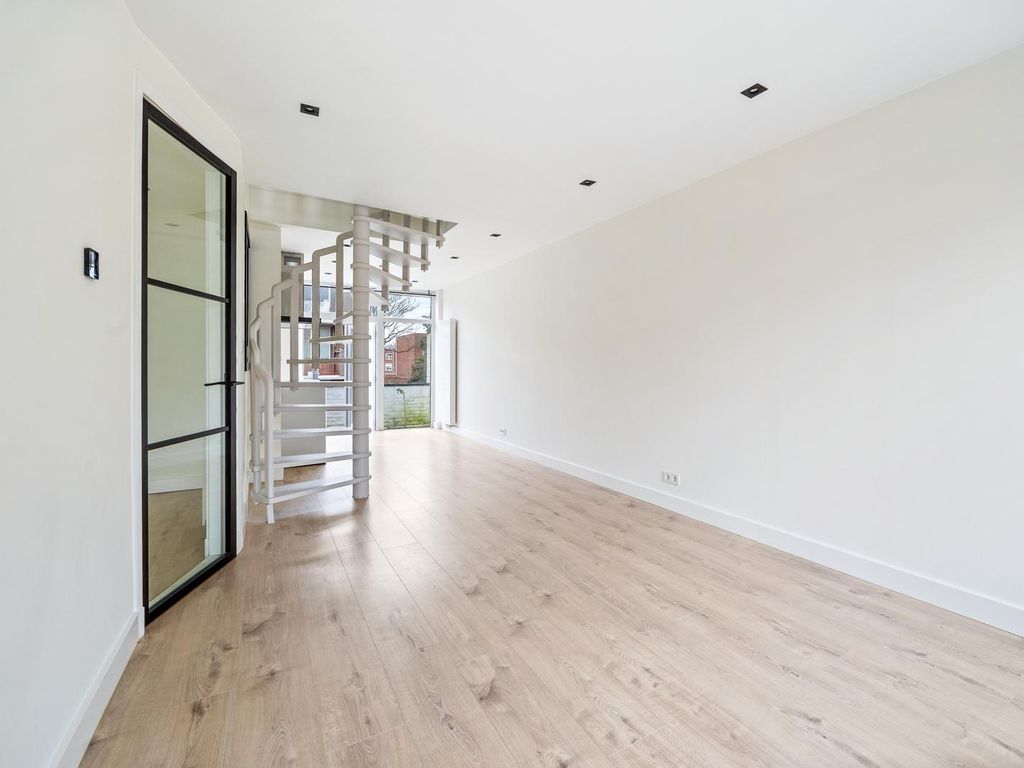 Leersumstraat 60, 'S-Gravenhage