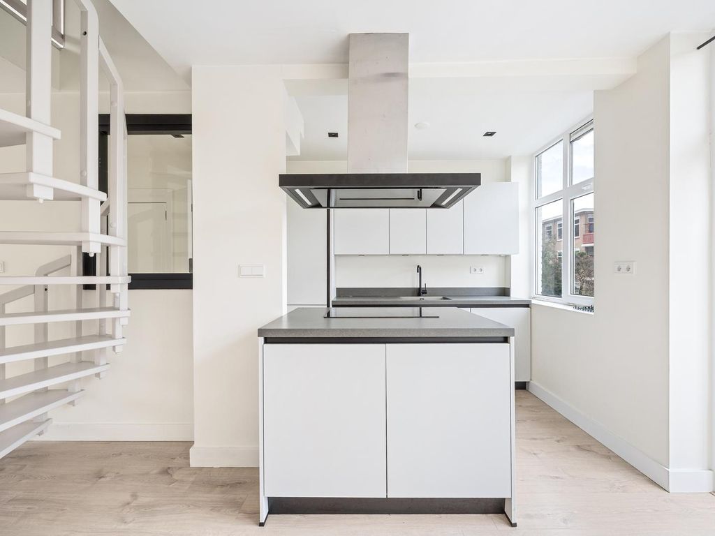 Leersumstraat 60, 'S-Gravenhage