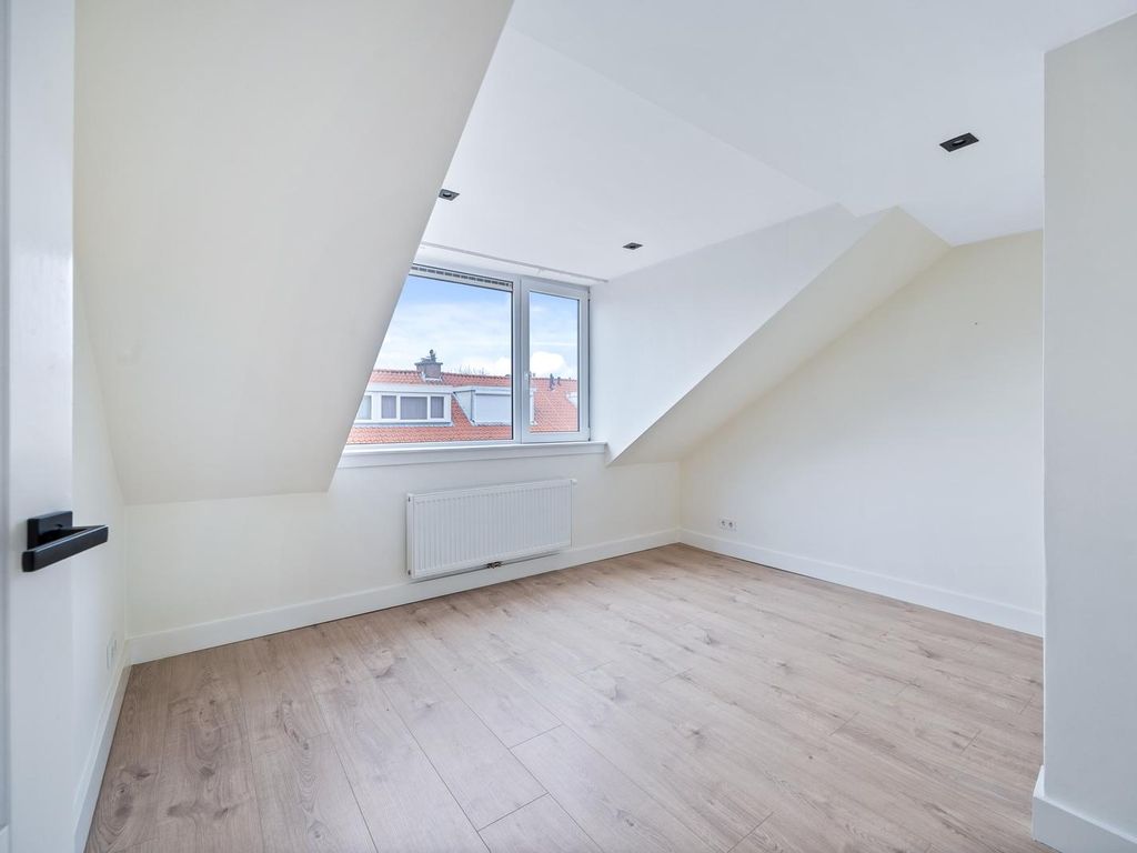 Leersumstraat 60, 'S-Gravenhage