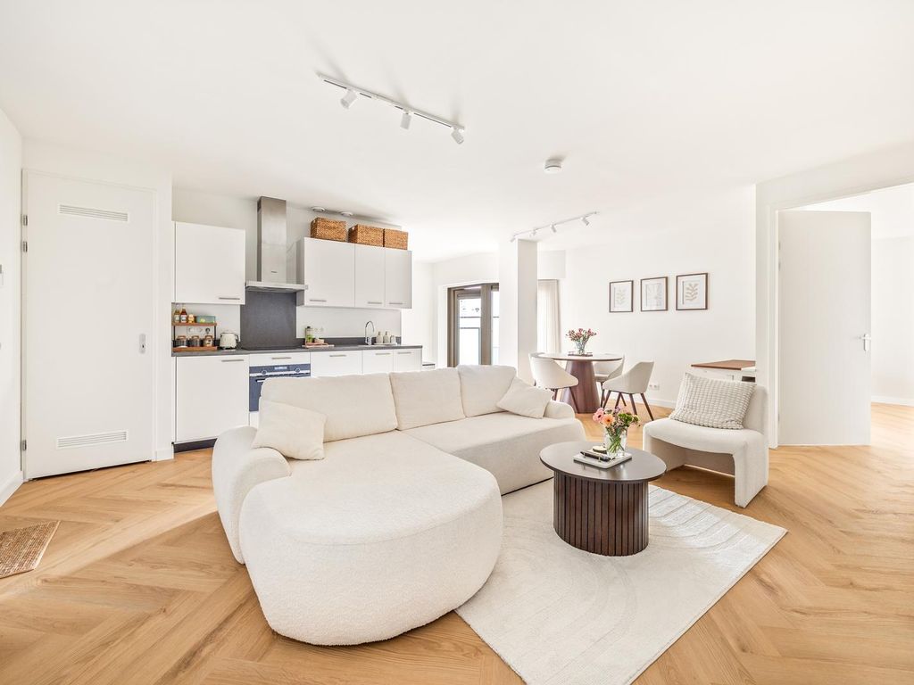 Burgemeester Elsenlaan 323F506, Rijswijk