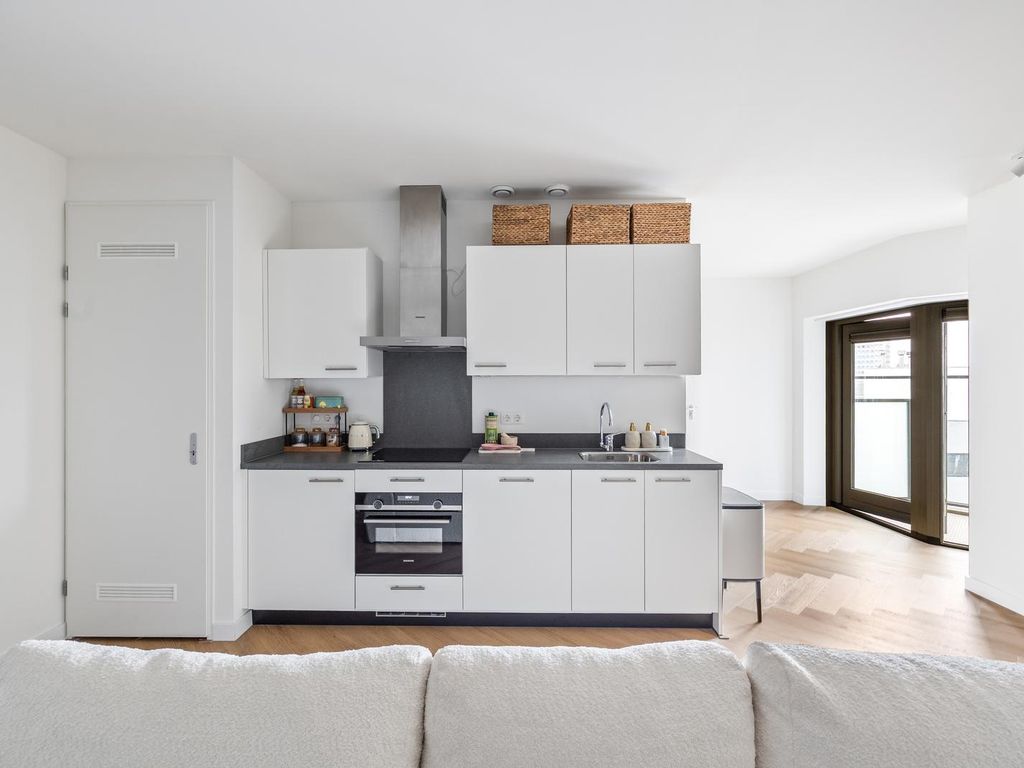 Burgemeester Elsenlaan 323F506, Rijswijk