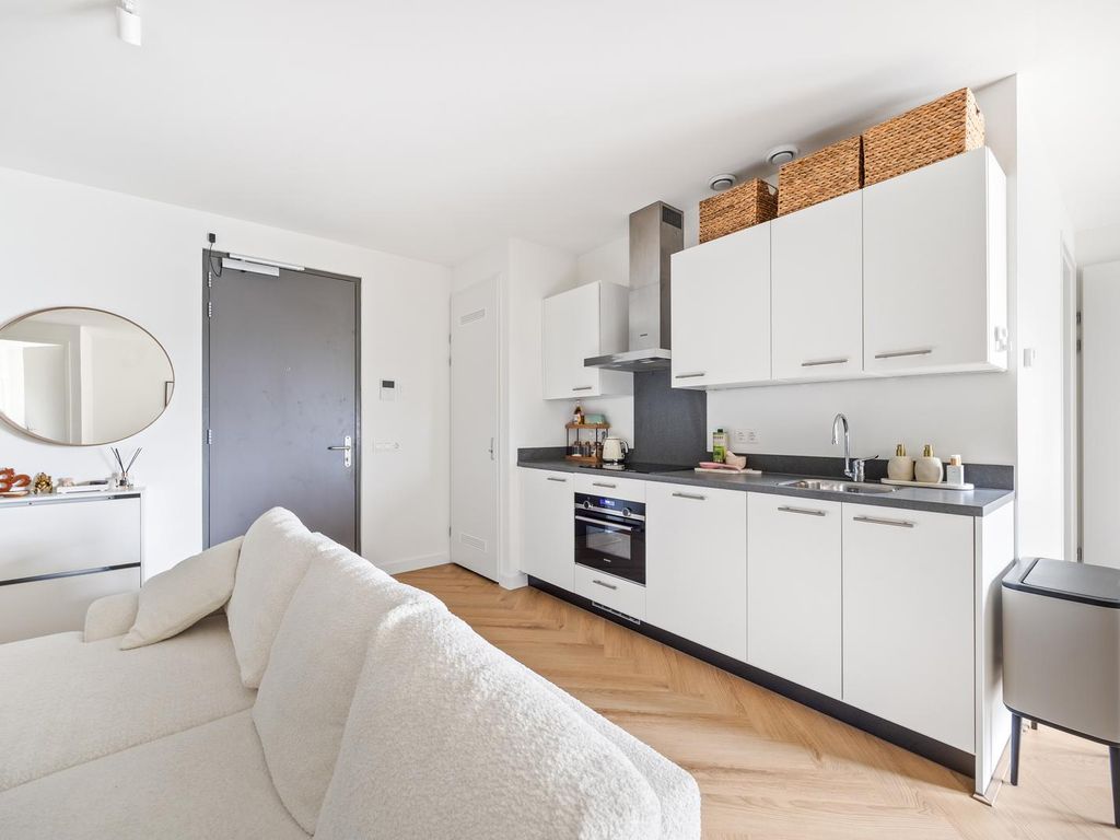 Burgemeester Elsenlaan 323F506, Rijswijk