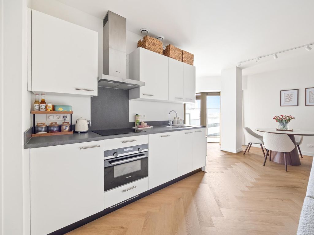 Burgemeester Elsenlaan 323F506, Rijswijk