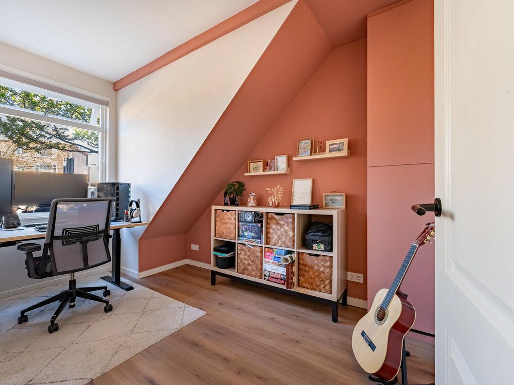 Maarsbergenstraat 300, 'S-Gravenhage