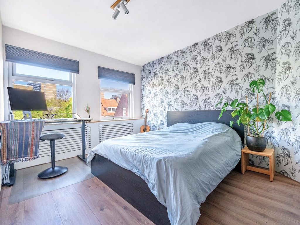 Van Zeggelenlaan 12, 'S-Gravenhage
