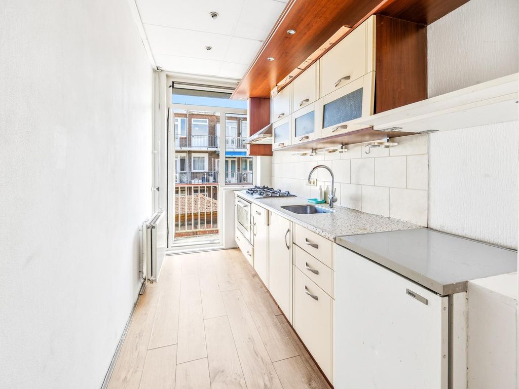 Karel de Geerstraat 10, 's-Gravenhage