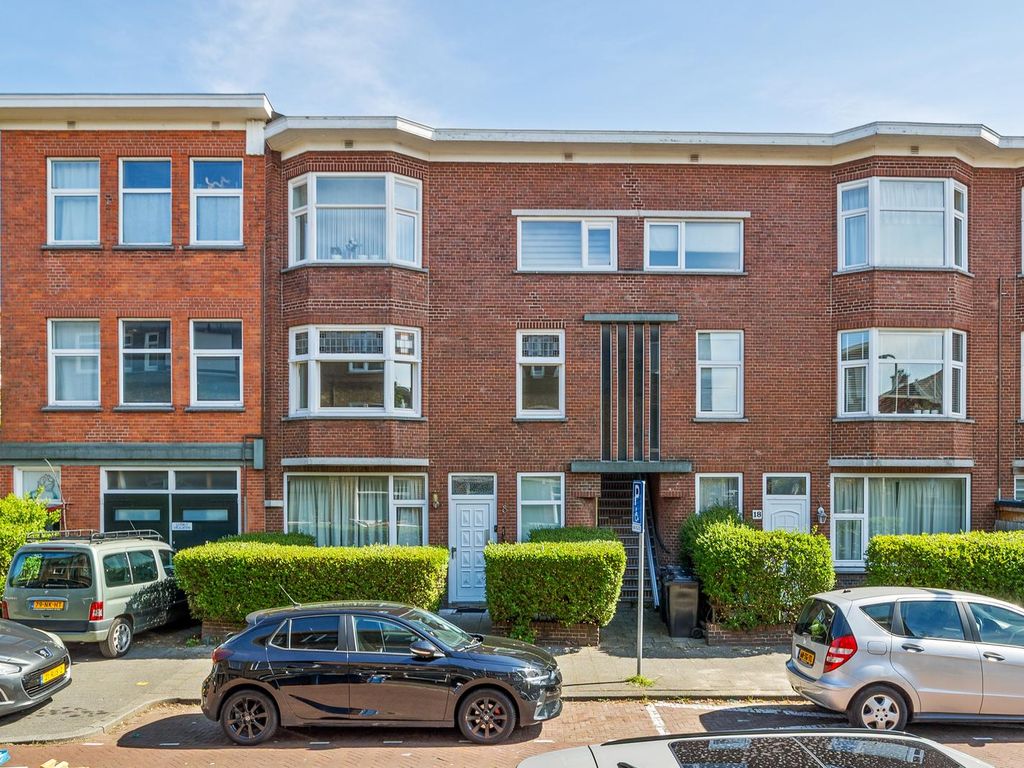 Karel de Geerstraat 10, 's-Gravenhage
