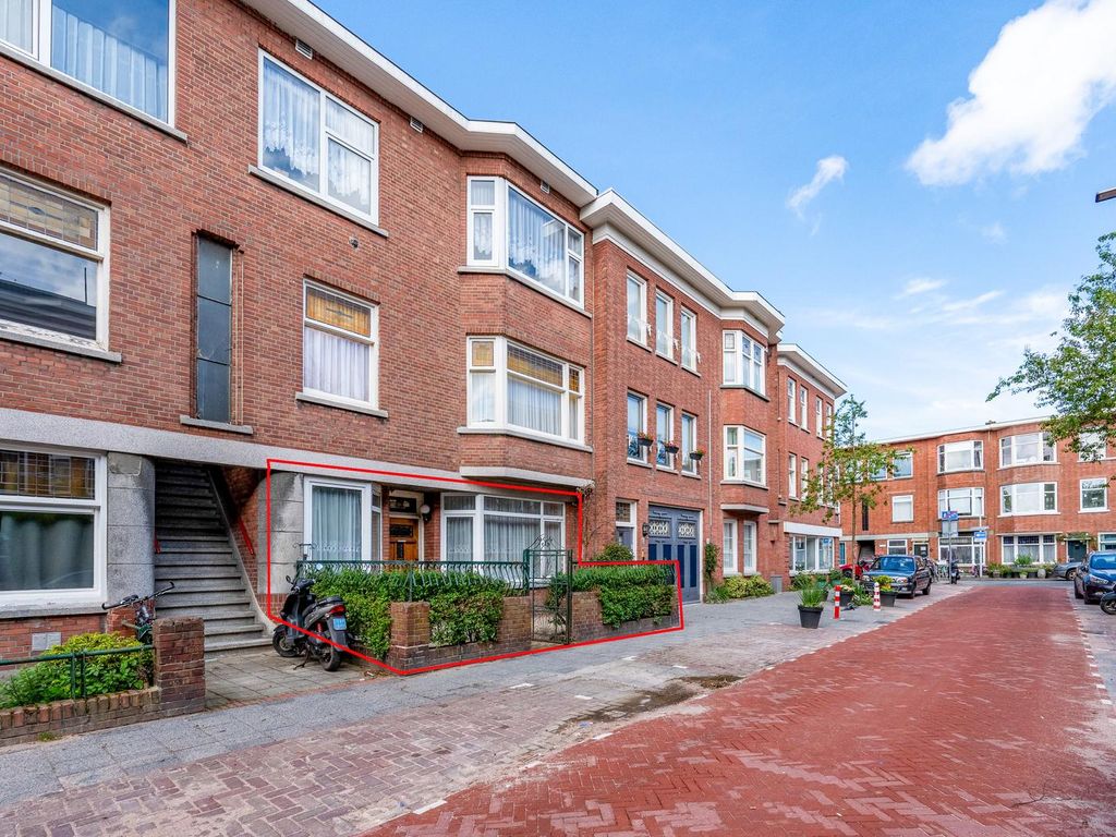 Wolfhezestraat 15, 'S-Gravenhage