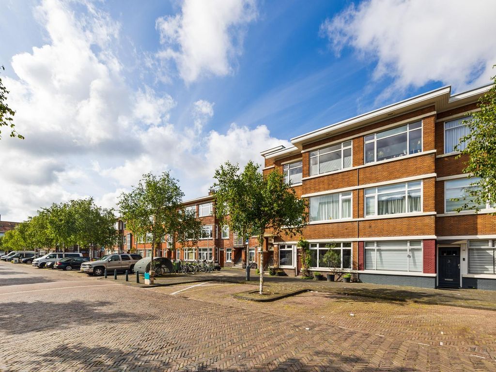 Hattemlaan 75, 'S-Gravenhage