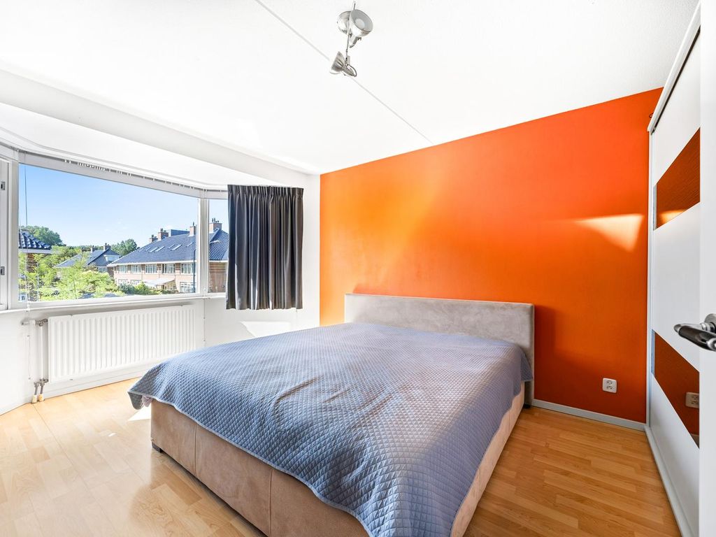 Talinglaan 28, Leidschendam