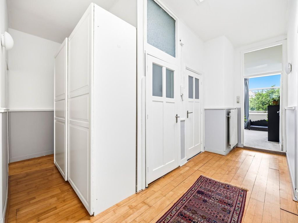Goudenregenstraat 94, 'S-Gravenhage