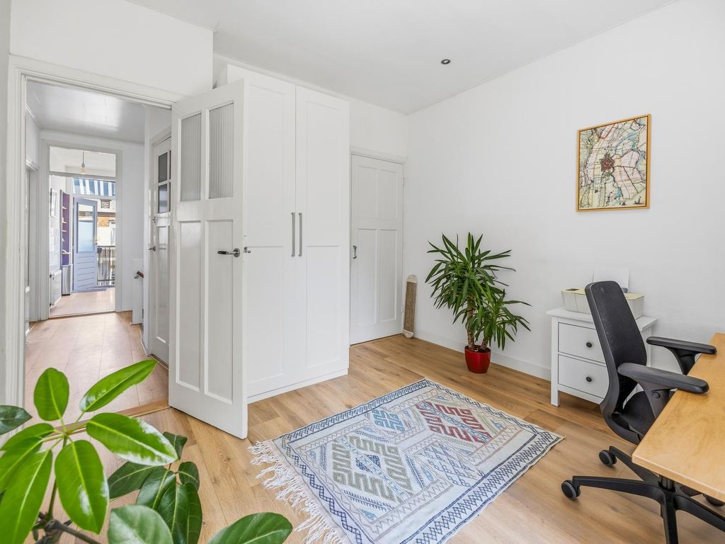Paets van Troostwijkstraat 221, 'S-Gravenhage