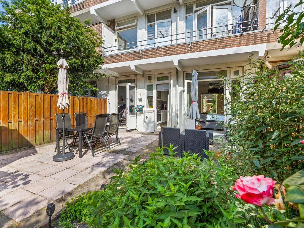 Amerongenstraat 96, 'S-Gravenhage