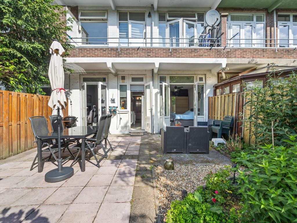Amerongenstraat 96, 'S-Gravenhage