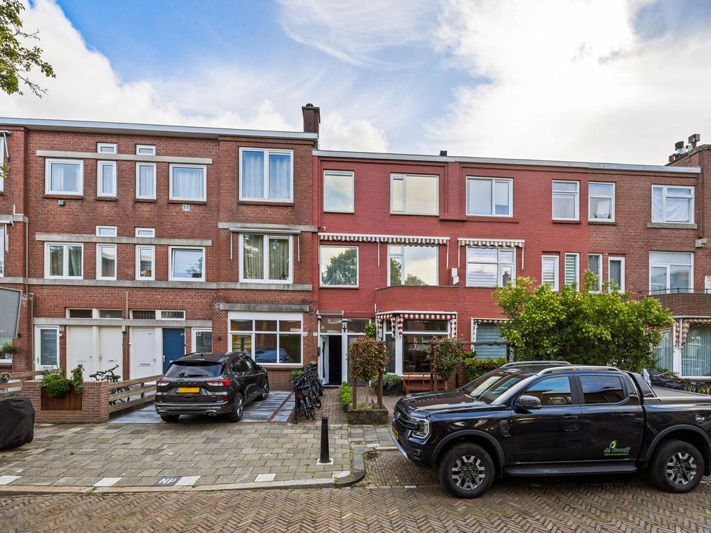 Dahliastraat 30, Rijswijk