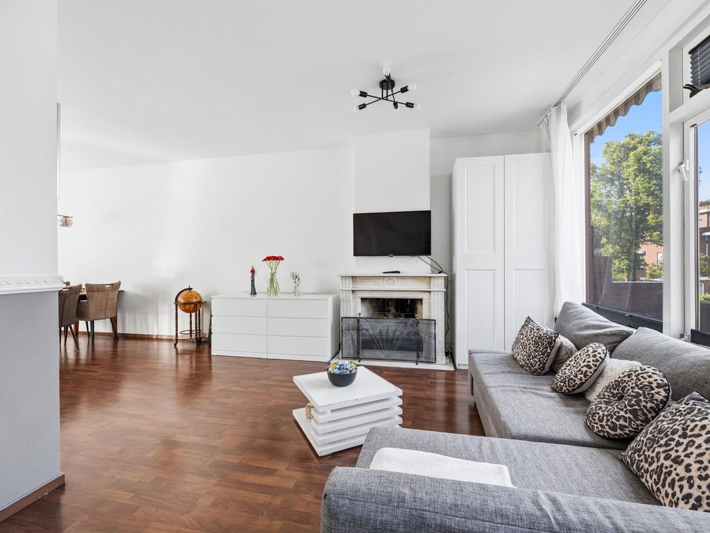 Dahliastraat 30, Rijswijk