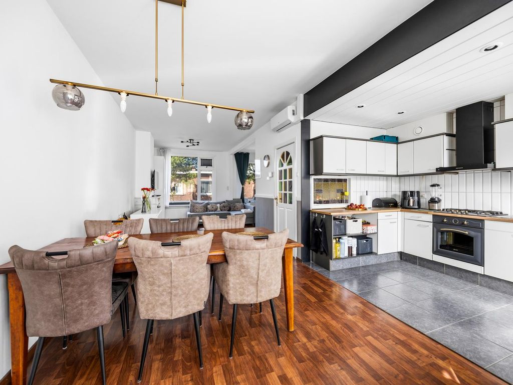 Dahliastraat 30, Rijswijk