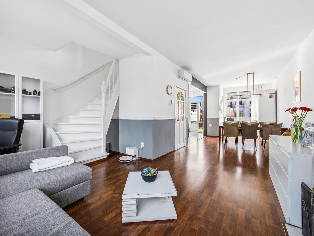 Dahliastraat 30, Rijswijk
