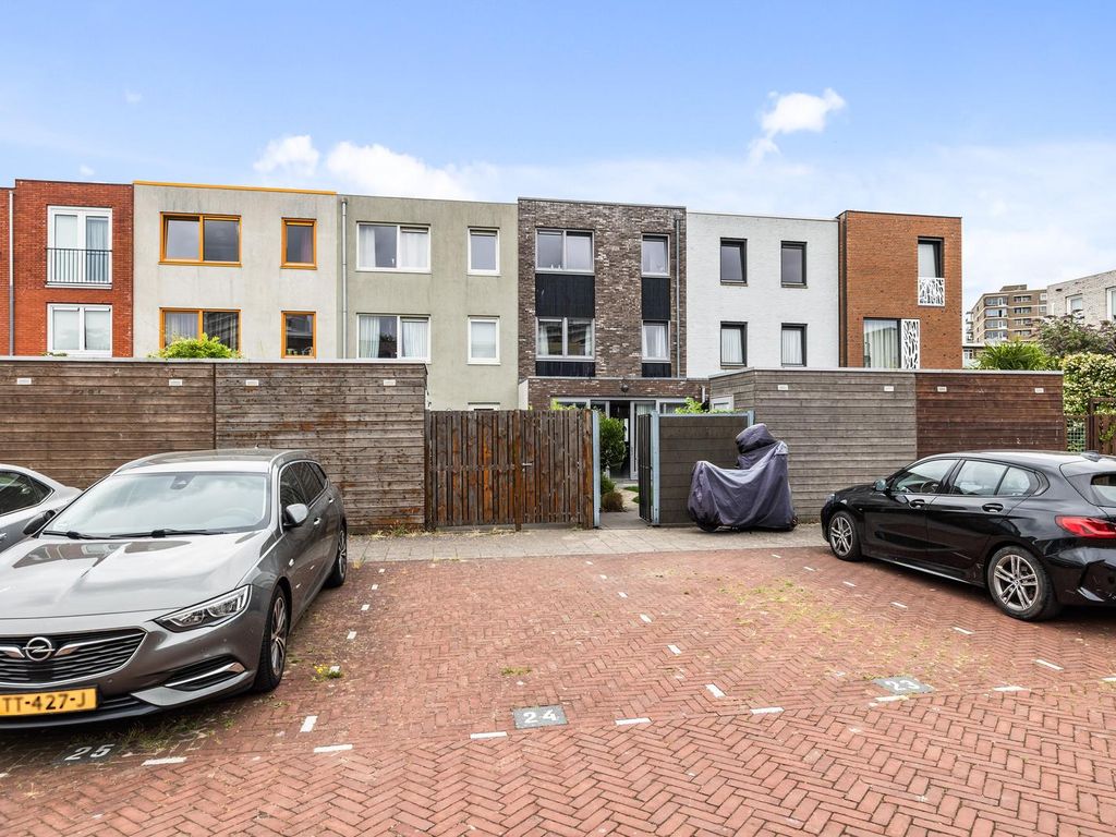 Biancaland 112, 'S-Gravenhage