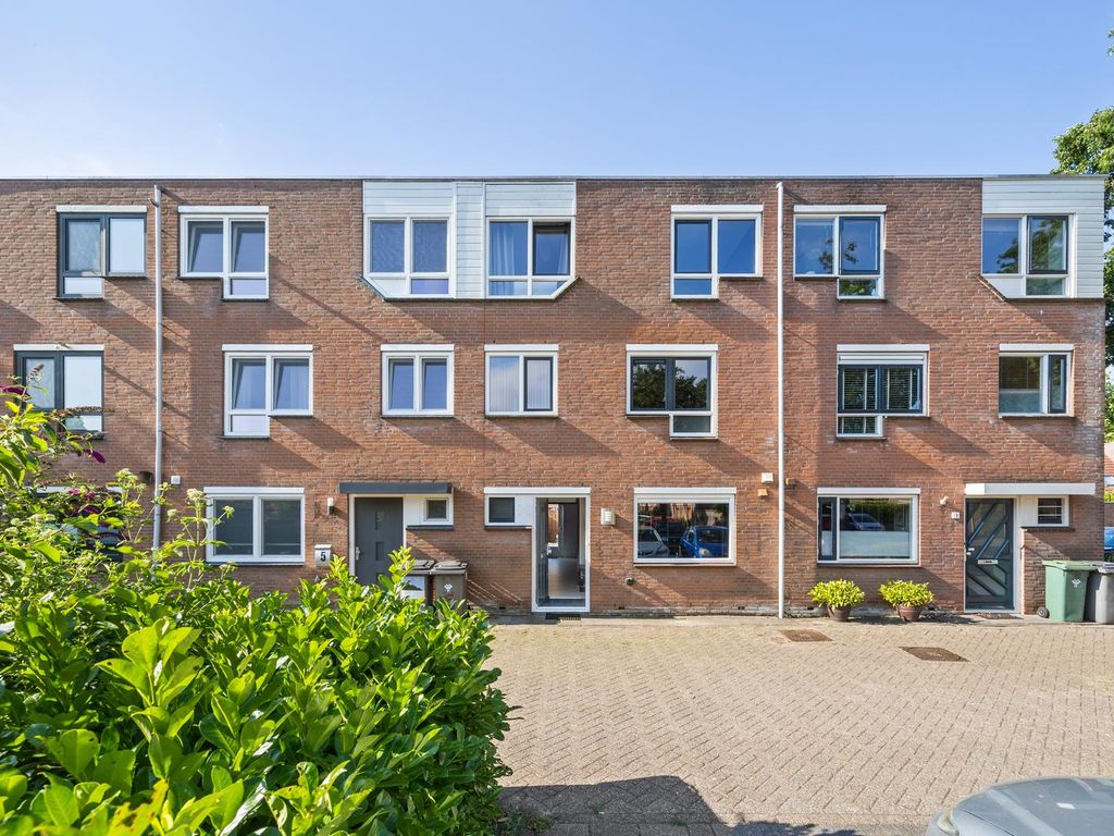Wezelweide 3, Zoetermeer