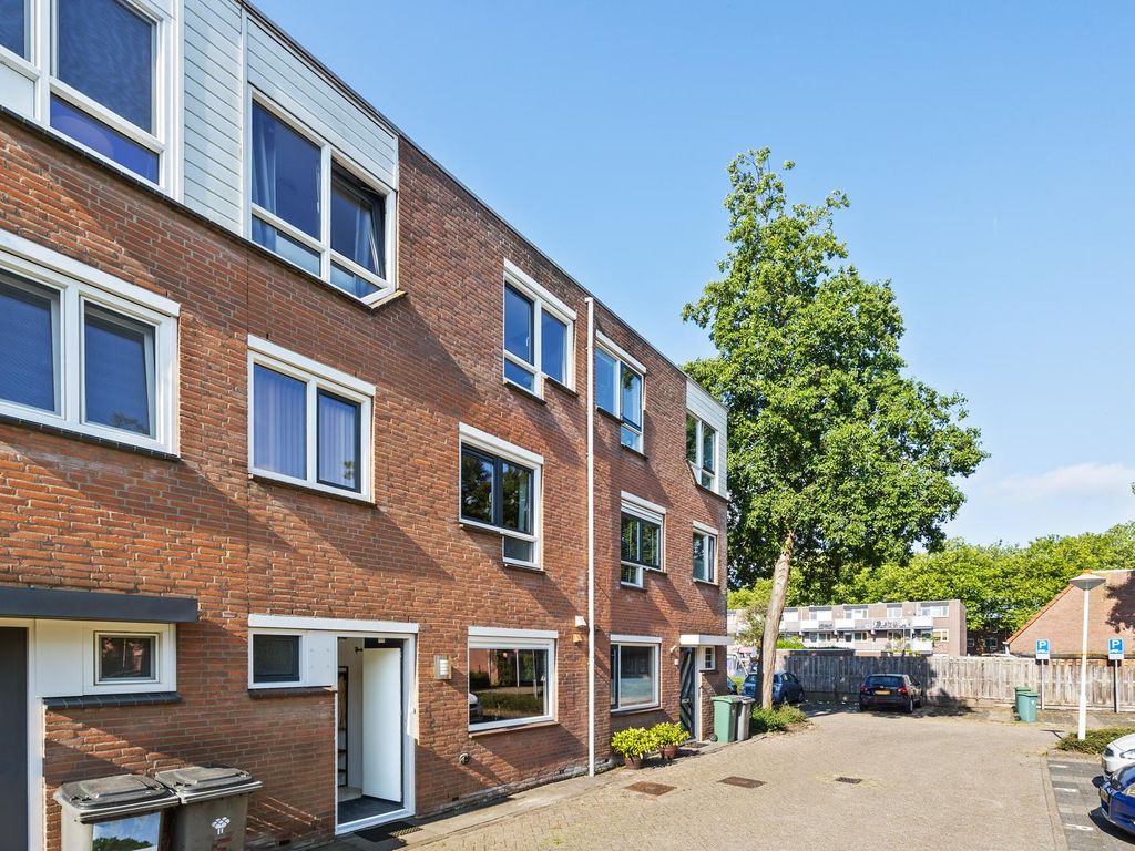 Wezelweide 3, Zoetermeer