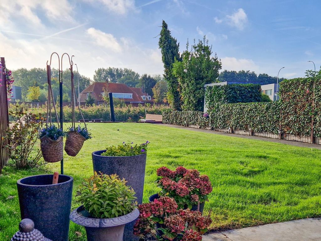 Van Veendijk 26, 'S-Gravenhage