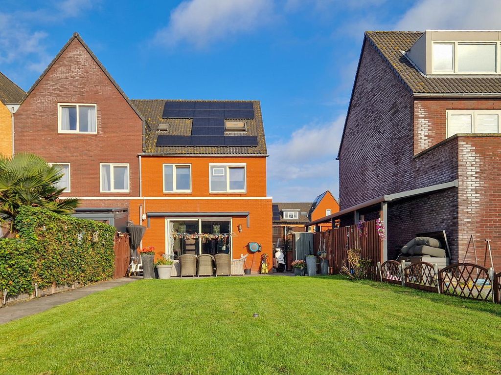 Van Veendijk 26, 'S-Gravenhage
