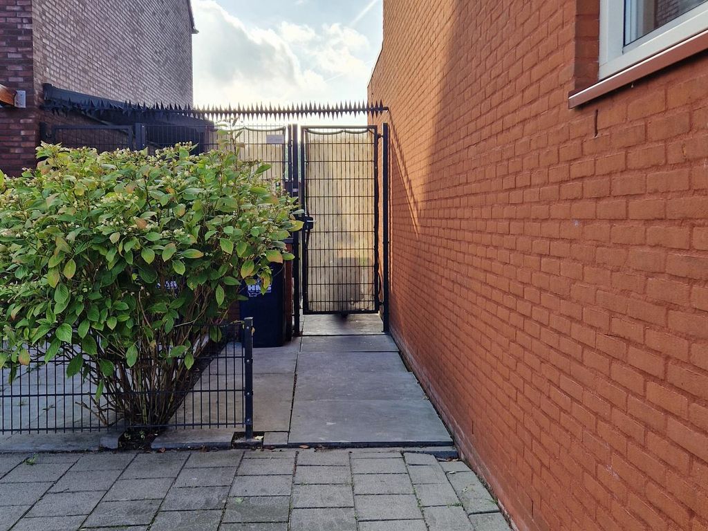 Van Veendijk 26, 'S-Gravenhage