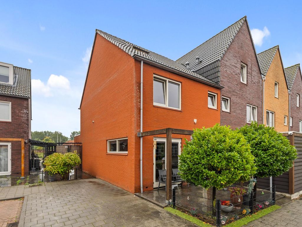 Van Veendijk 26, 'S-Gravenhage