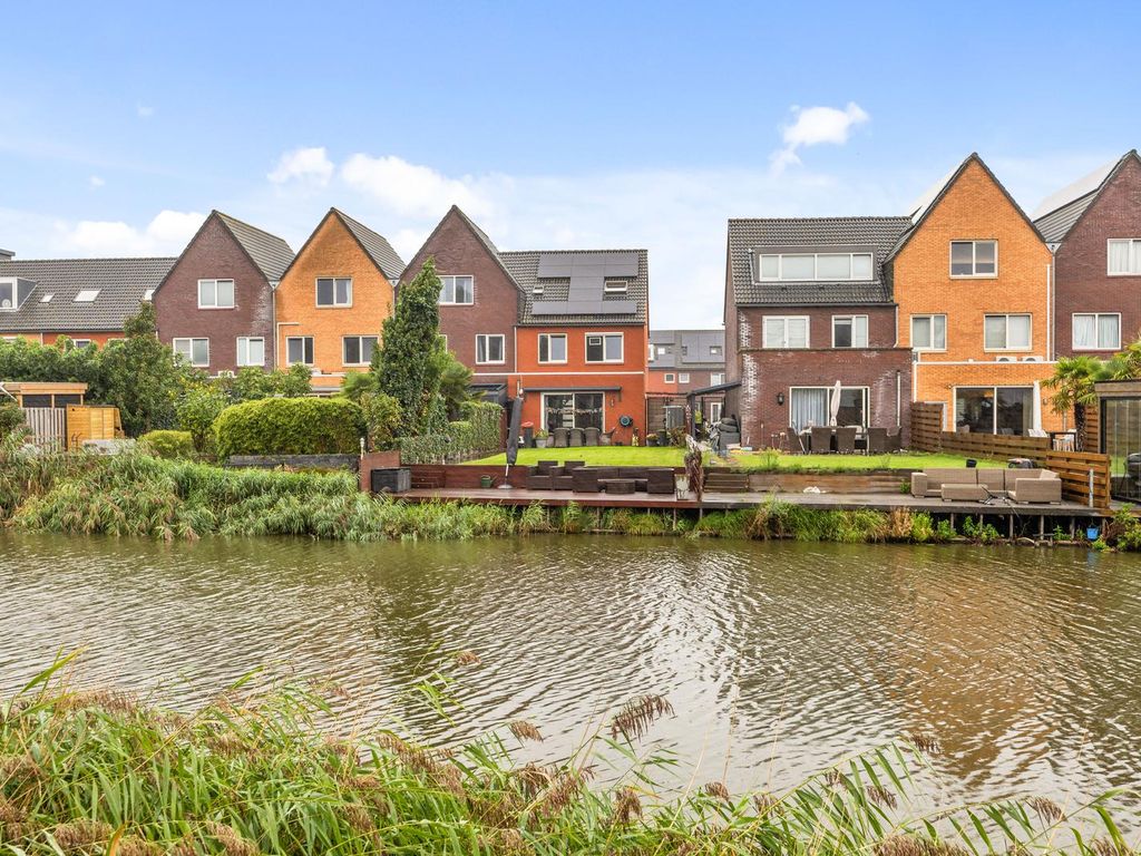 Van Veendijk 26, 'S-Gravenhage