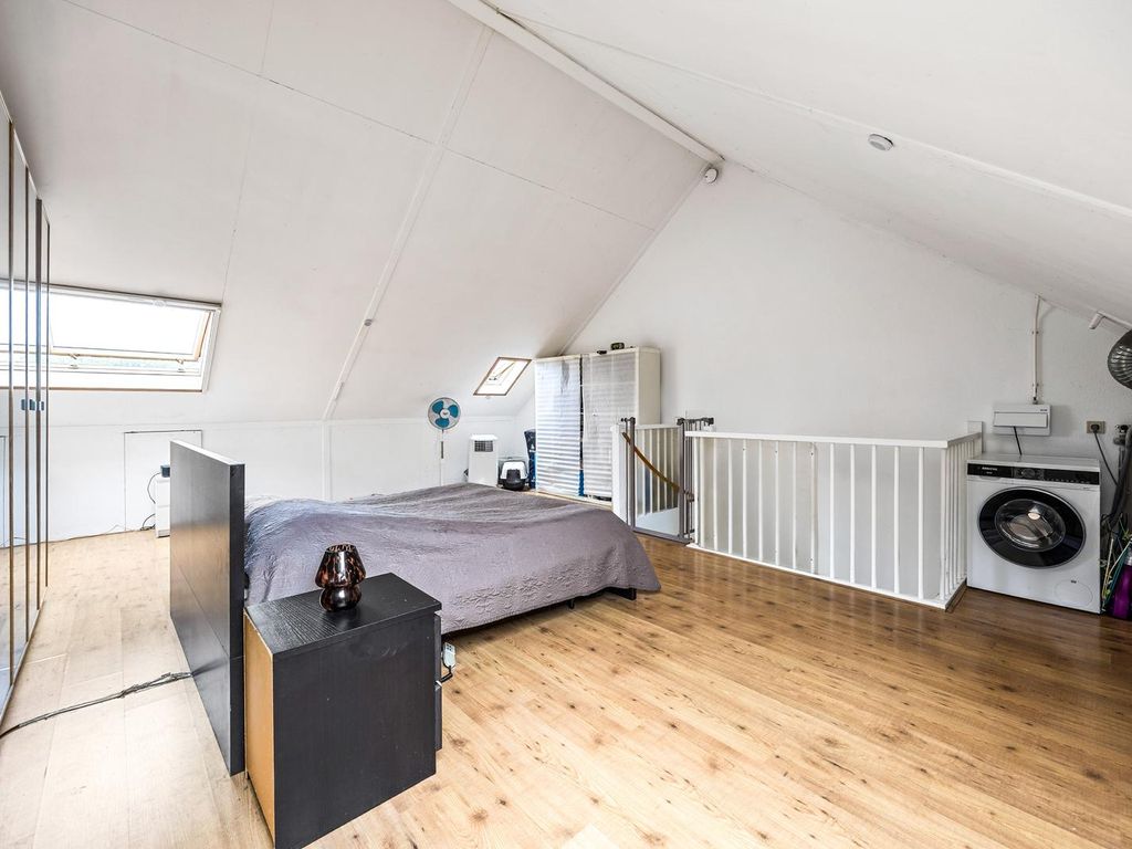 Van Veendijk 26, 'S-Gravenhage