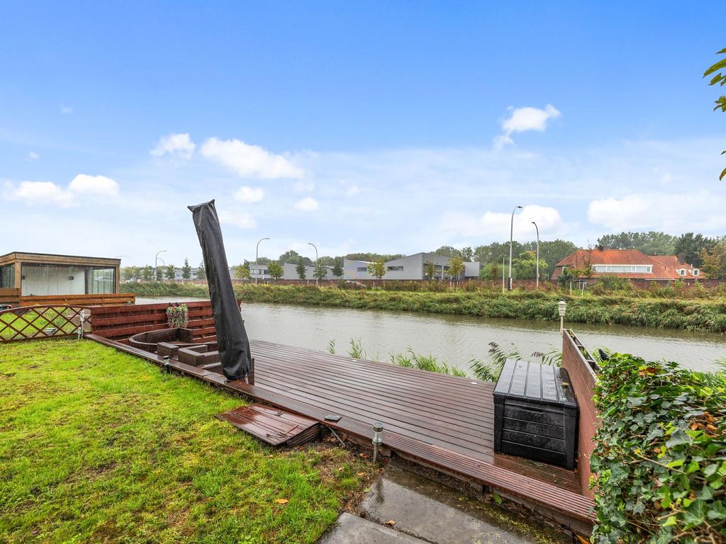 Van Veendijk 26, 'S-Gravenhage