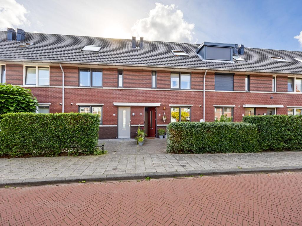 Voormeerstraat 11, 'S-Gravenhage