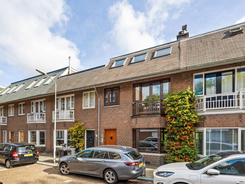 Redenburgstraat 14, Voorburg