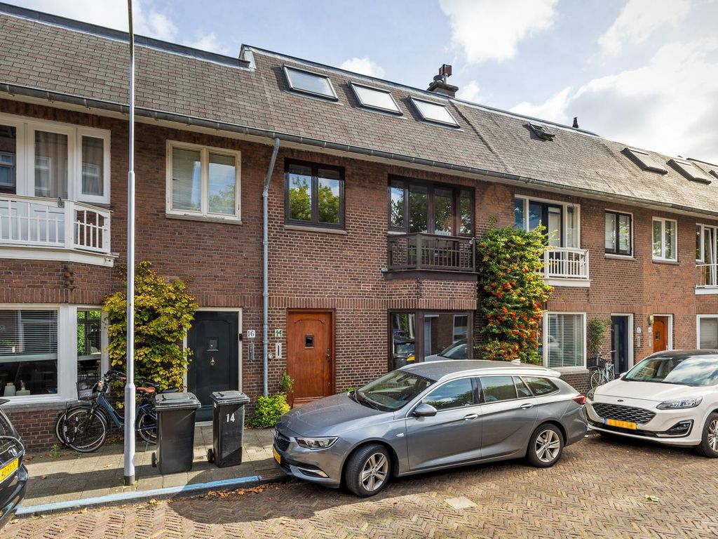 Redenburgstraat 14, Voorburg