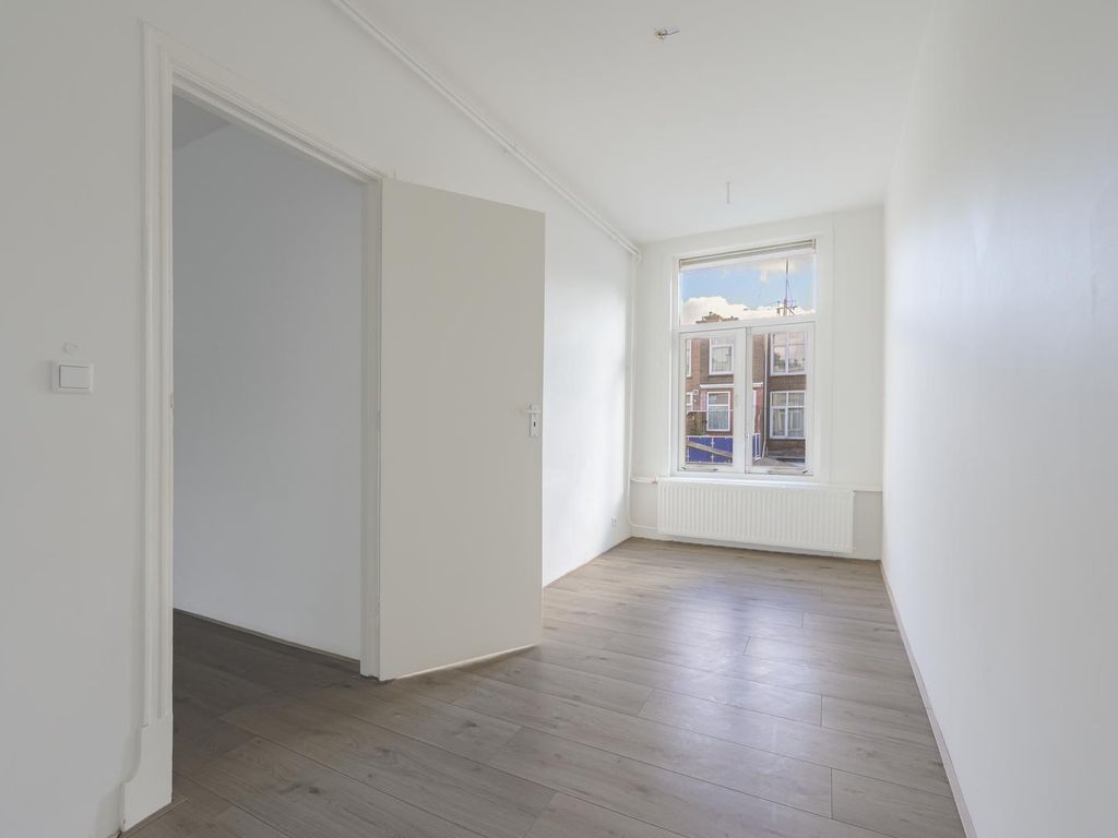 Deimanstraat 188, 'S-GRAVENHAGE