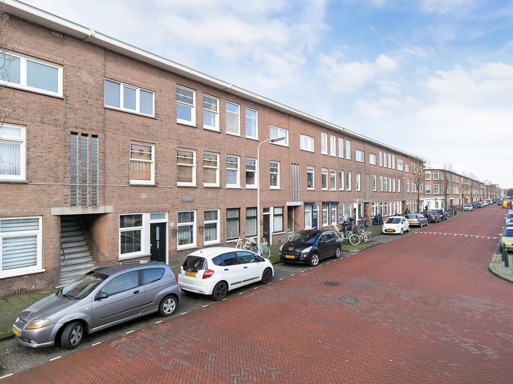 Pluvierstraat 473, 's-Gravenhage