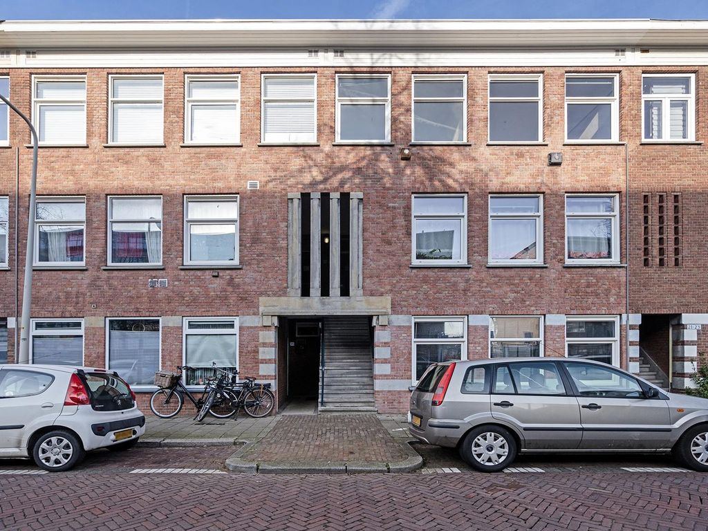 Linnaeusstraat 27, 'S-Gravenhage