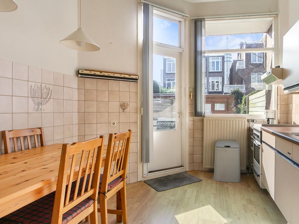 2e De Carpentierstraat 211, 'S-Gravenhage