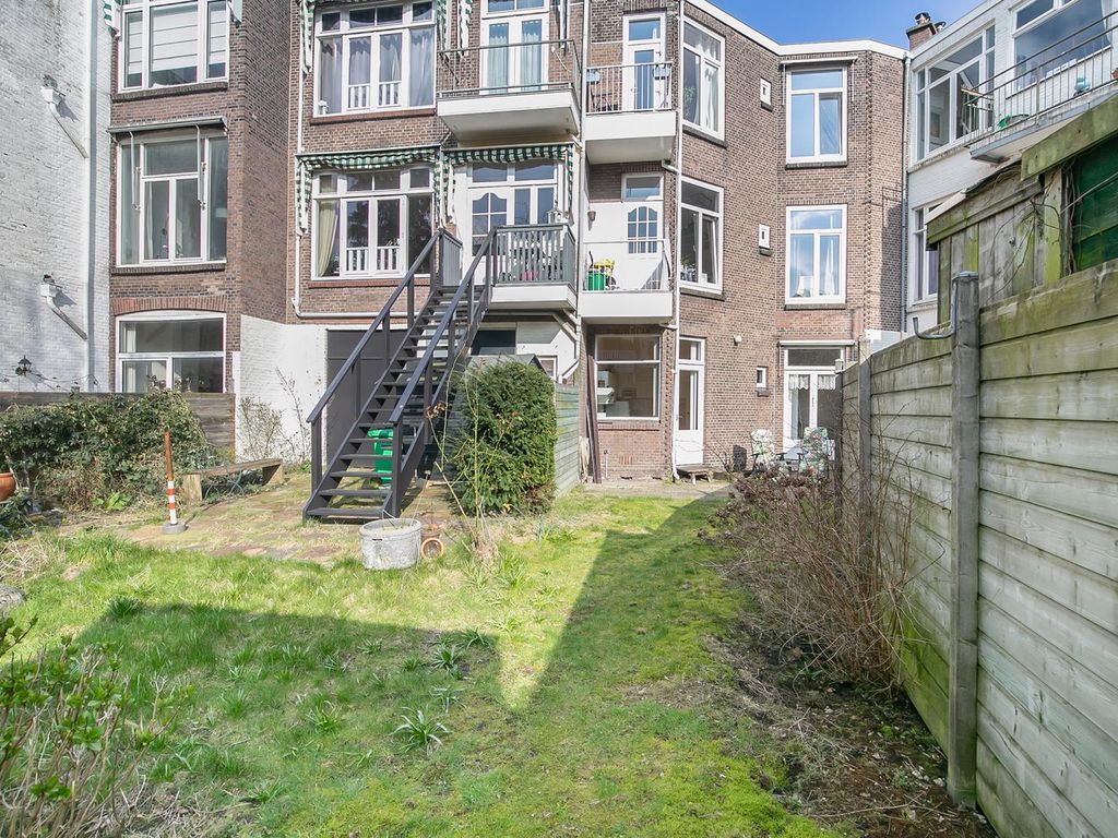 2e De Carpentierstraat 211, 'S-Gravenhage