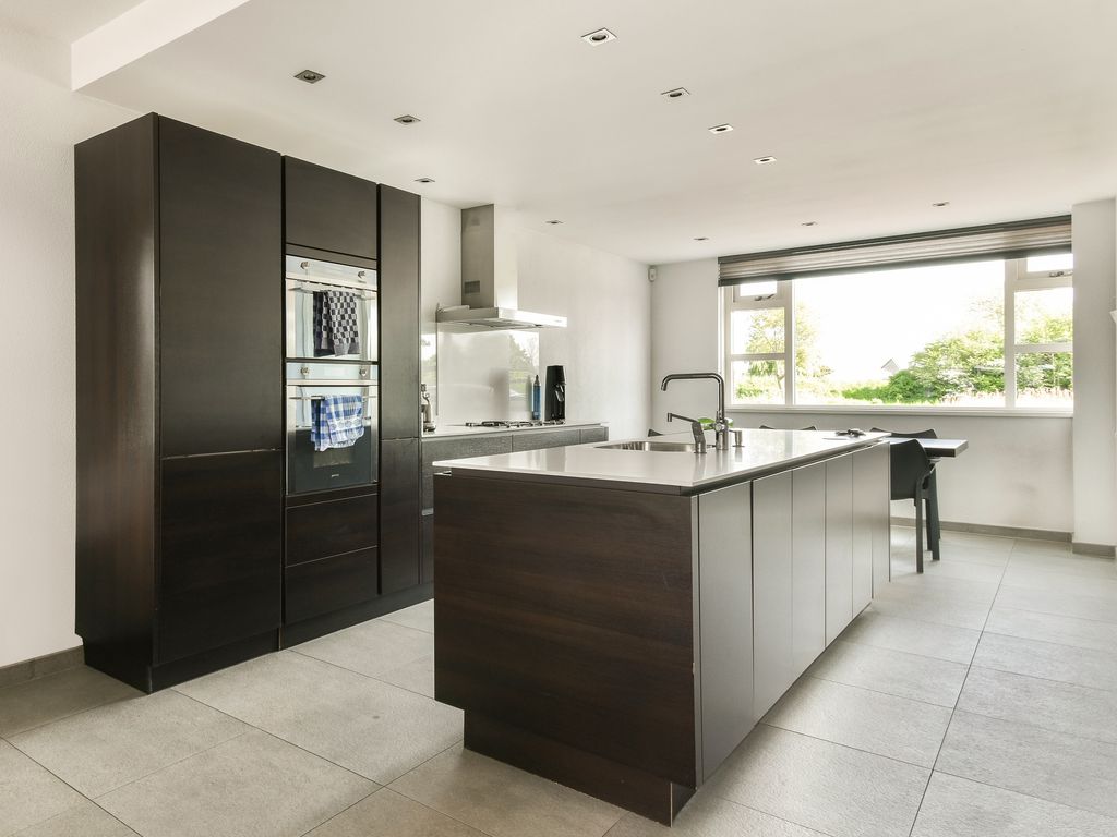Tussenwoning te koop: Zeeltstraat 27, Aalsmeer