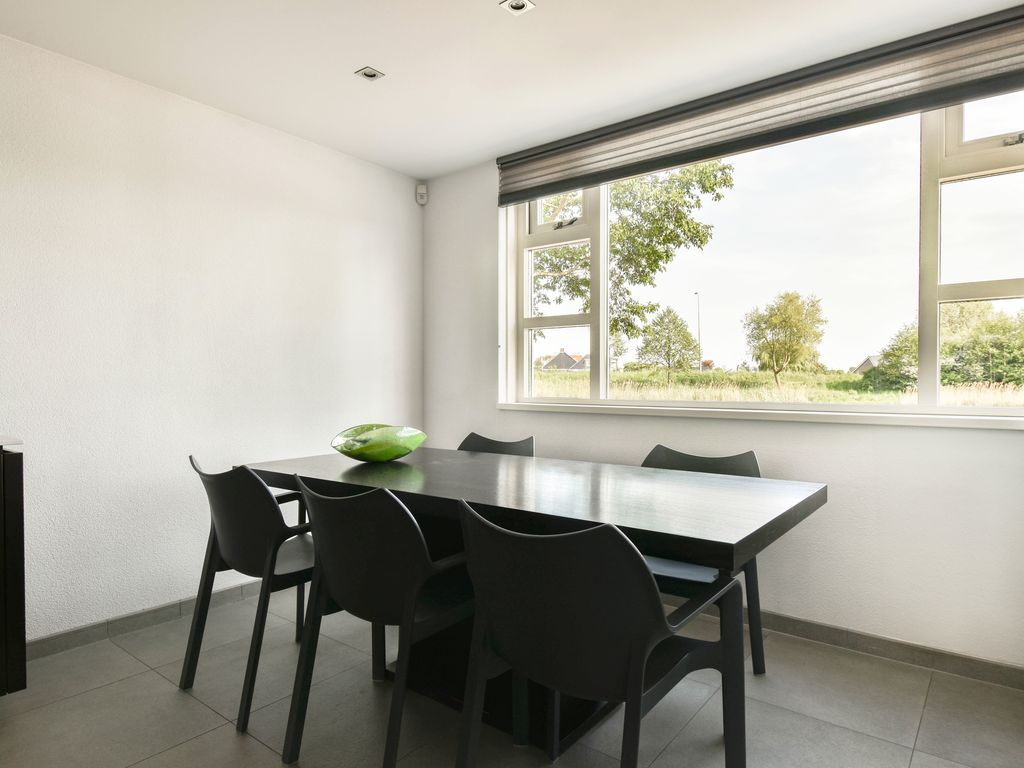 Tussenwoning te koop: Zeeltstraat 27, Aalsmeer