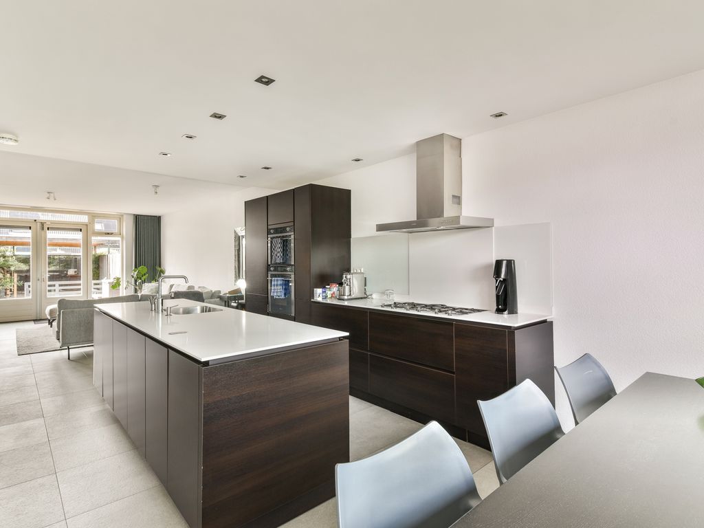 Tussenwoning te koop: Zeeltstraat 27, Aalsmeer