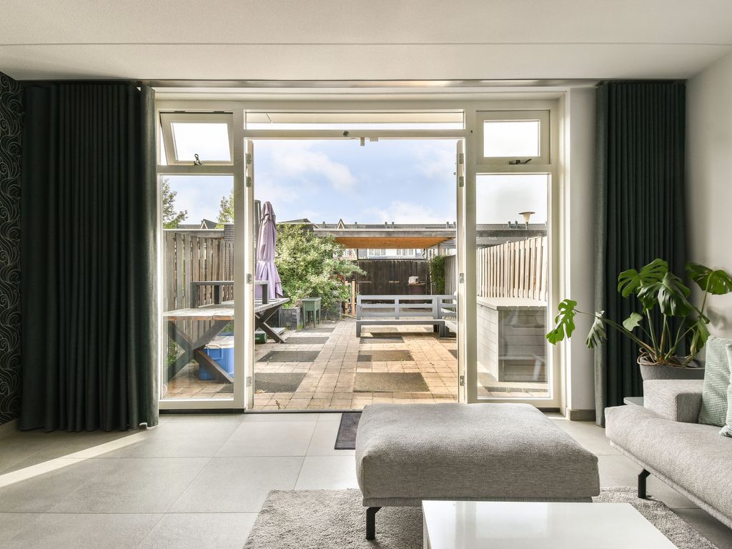 Tussenwoning te koop: Zeeltstraat 27, Aalsmeer