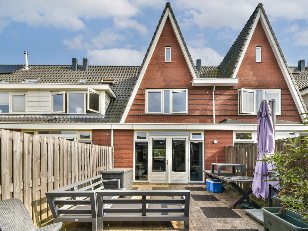 Tussenwoning te koop: Zeeltstraat 27, Aalsmeer